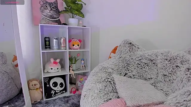 akame meow online show from October 2025 03:00:01 PM