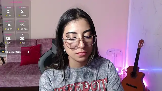 Susanahendrix online show from March 2026 06:15:02 PM