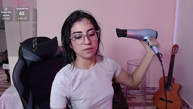 Susanahendrix online show from March 2026 06:20:02 PM