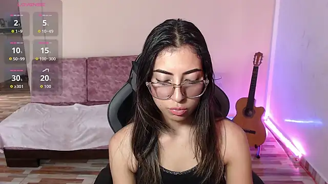 Susanahendrix online show from March 2026 06:15:02 PM