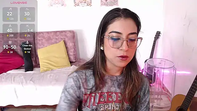 Susanahendrix online show from December 2025 06:09:01 PM