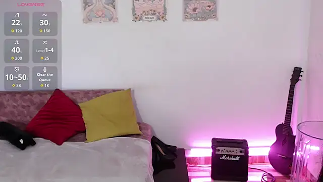 Susanahendrix online show from November 2025 03:23:01 PM