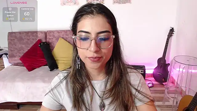 Susanahendrix online show from December 2025 06:18:02 PM