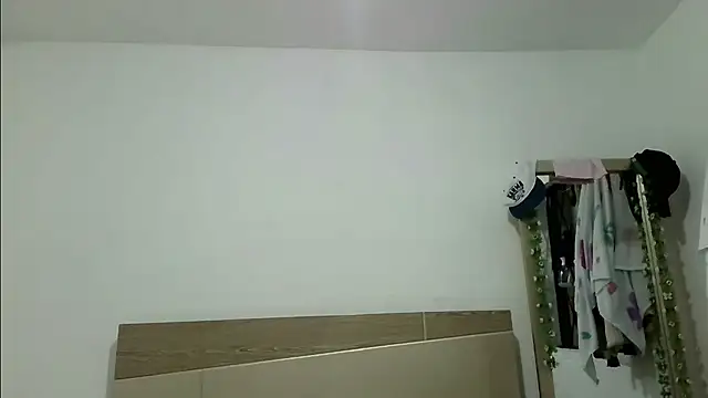 Snapshot of Mellygomezx24 chatting on February 2026 05:26:02 PM Mellygomezx24 online show from February 2026 05:26:02 PM