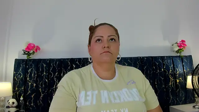 Snapshot of katte_landerr chatting on May 2026 01:09:01 PM katte landerr online show from May 2026 01:09:01 PM