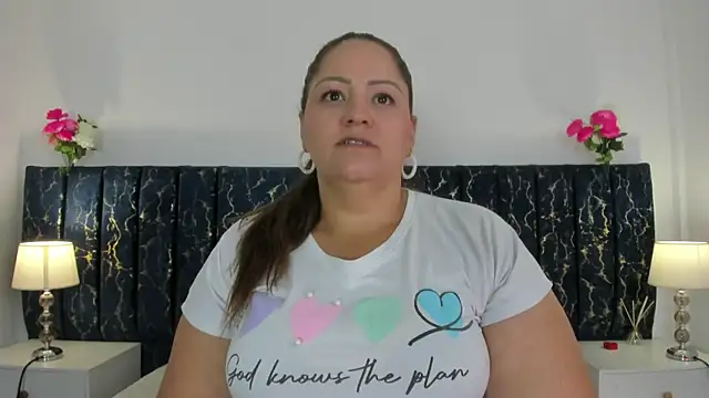 katte landerr online show from March 2026 01:12:02 PM