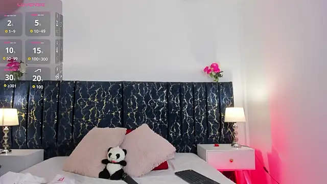 katte landerr online show from March 2026 01:04:01 PM