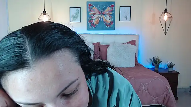 Snapshot of Megan_05_ chatting on June 2026 07:33:01 PM Megan 05 online show from June 2026 07:33:01 PM
