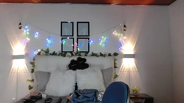 Megan 05  online show from April 2026 02:20:02 PM