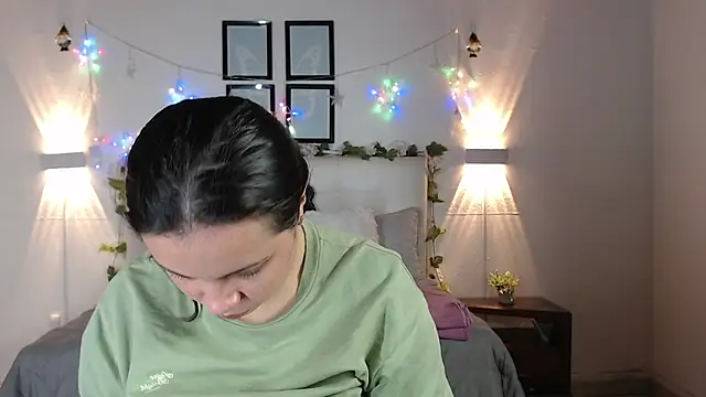 Megan 05  online show from March 2026 07:03:02 PM