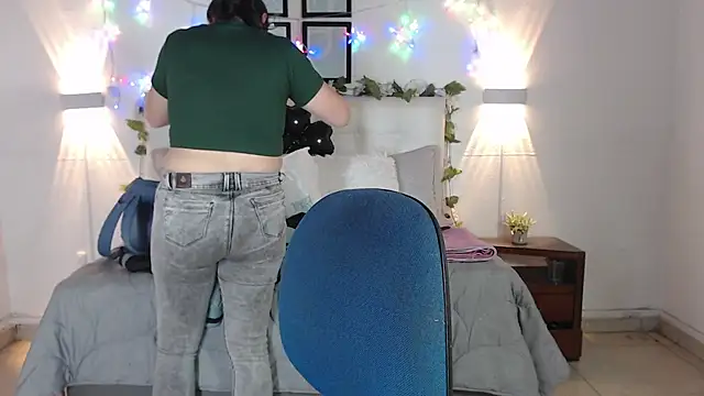 Megan 05  online show from March 2026 07:21:01 PM