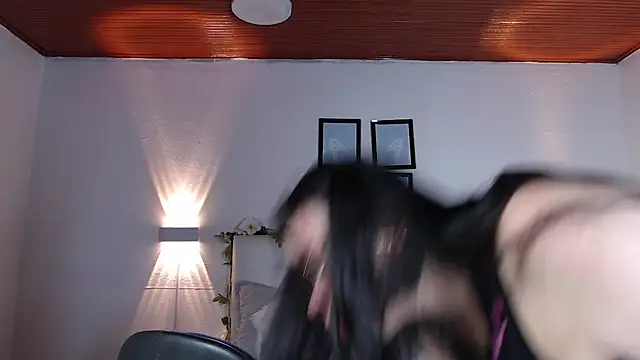 Megan 05  online show from November 2025 06:52:01 PM