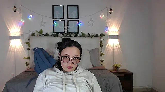 Megan 05  online show from February 2026 06:30:01 PM