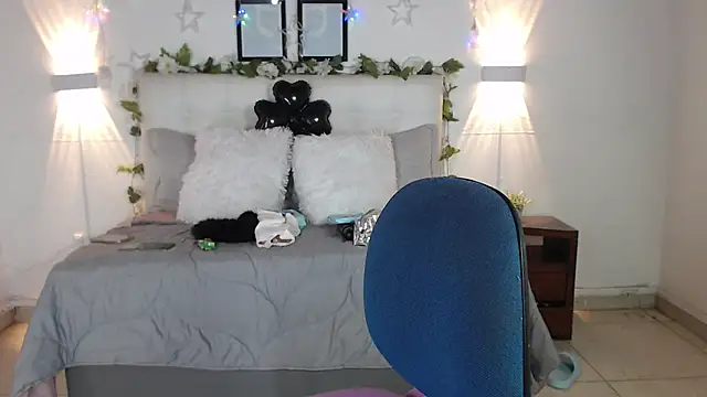 Megan 05  online show from February 2026 07:02:02 PM