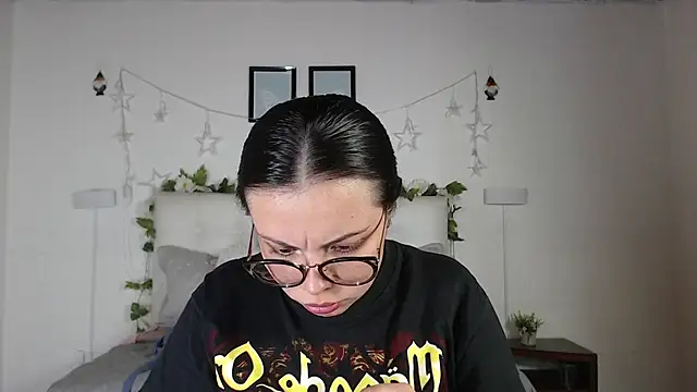 Megan 05  online show from March 2026 06:59:02 PM