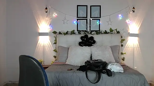 Megan 05  online show from January 2026 07:43:01 PM