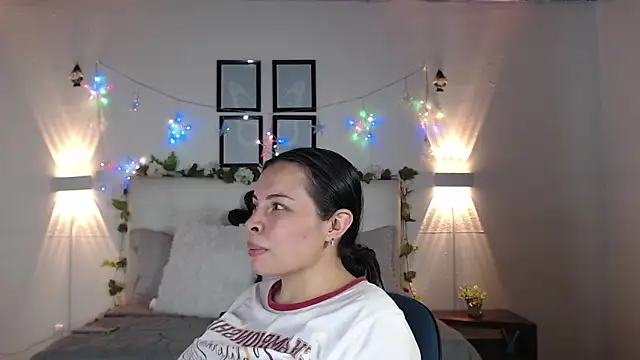 Megan 05  online show from March 2026 07:15:01 PM