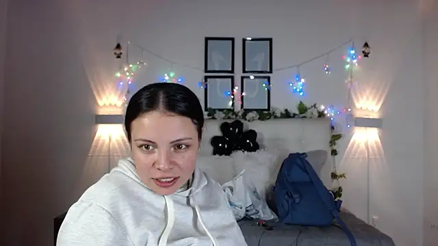 Megan 05  online show from February 2026 07:02:01 PM