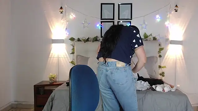 Megan 05  online show from March 2026 06:34:01 PM