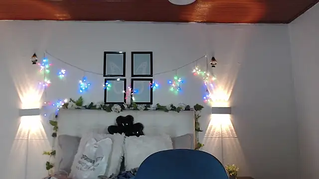 Megan 05  online show from March 2026 07:03:01 PM