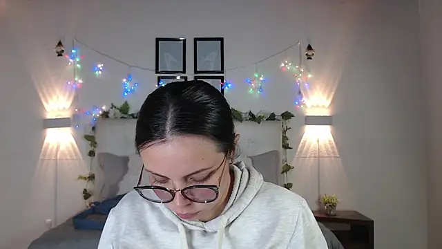 Megan 05  online show from February 2026 03:20:02 PM