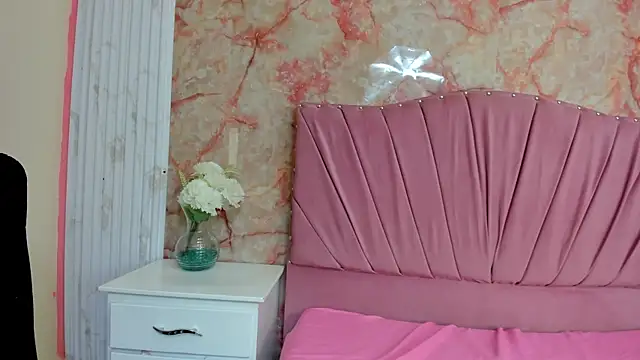 KatySweetas online show from December 2025 07:52:02 PM