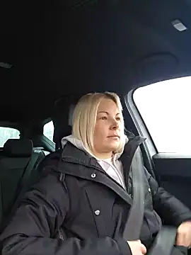 Snapshot of Sunny-Sin chatting on February 2026 09:09:01 AM Sunny-Sin online show from February 2026 09:09:01 AM