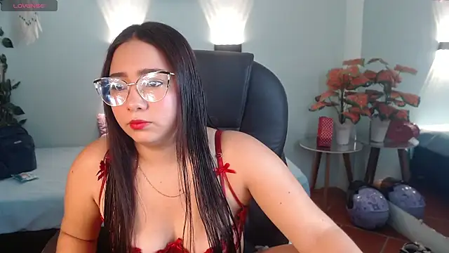 tinisweet online show from May 2026 06:11:02 PM
