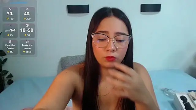 tinisweet online show from April 2026 04:41:02 PM