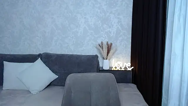 IrisJones online show from October 2025 02:51:02 PM