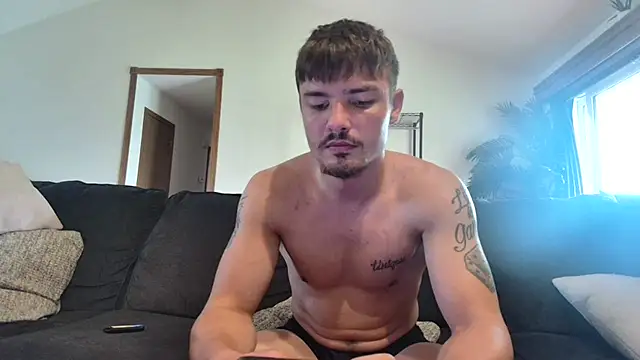 derekmontana2 online show from August 2026 10:58:01 PM