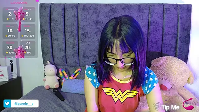 Littlee Bunny  online show from October 2025 10:39:01 AM