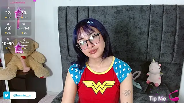 Littlee Bunny  online show from September 2025 10:33:01 AM