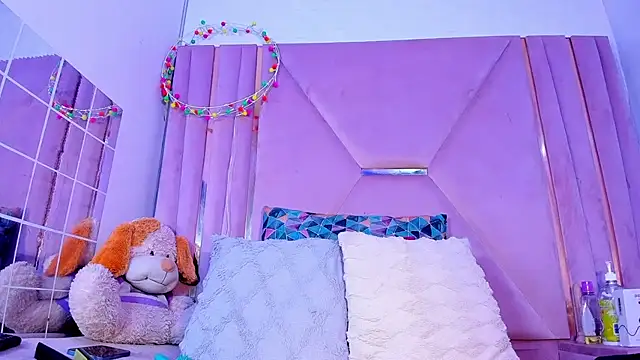 jazmin waked online show from February 2026 04:15:01 AM