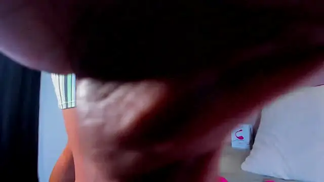 jazmin waked online show from November 2025 03:32:02 AM