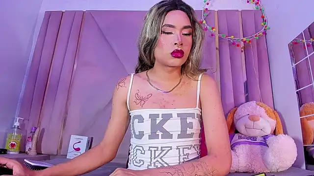 jazmin waked online show from April 2026 08:17:01 PM