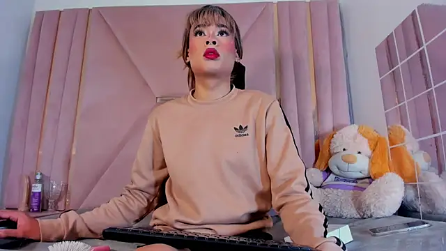 jazmin waked online show from November 2025 01:11:02 AM