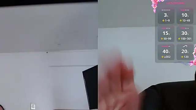 Lady Sofhia online show from July 2026 10:27:02 PM