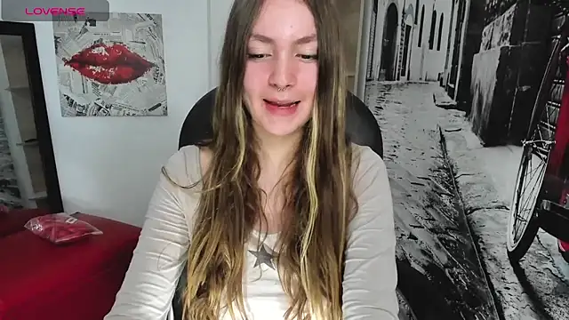 velvet  moon online show from November 2025 11:16:01 PM