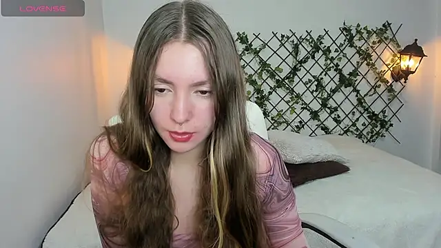 velvet  moon online show from February 2026 11:37:01 PM