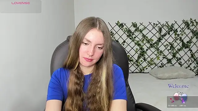 velvet  moon online show from February 2026 10:29:02 PM