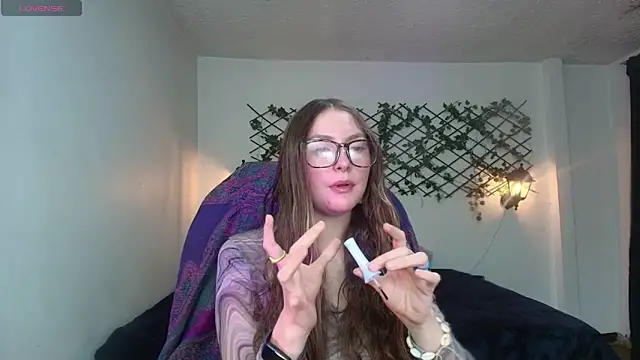 velvet  moon online show from March 2026 11:51:02 PM