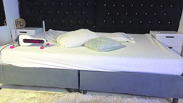 Lisa sweetas online show from March 2026 02:55:01 AM