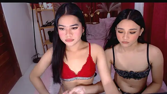 Mia Akilah21 online show from October 2025 01:56:01 PM