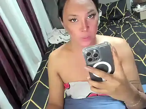 sweetzhailahx online show from July 2026 11:28:01 AM