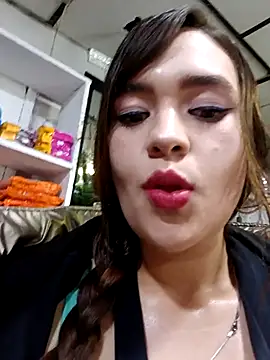 miss berlyn online show from December 2025 02:58:02 AM