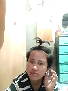 Marianne9822 online show from December 2025 06:39:02 PM