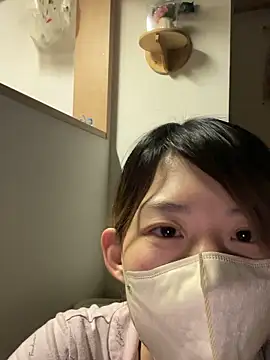 Snapshot of usako_2025 chatting on December 2025 02:00:02 PM usako 2025 online show from December 2025 02:00:02 PM