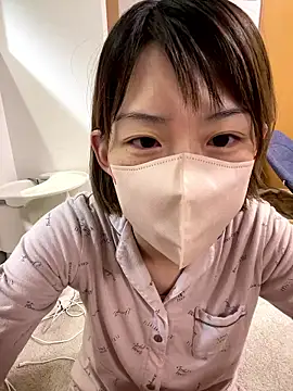 Snapshot of usako_2025 chatting on January 2026 11:06:01 AM usako 2025 online show from January 2026 11:06:01 AM