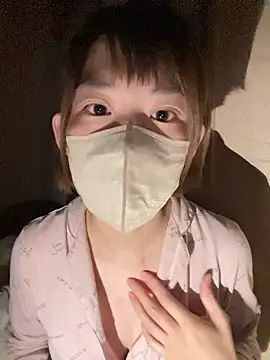 Snapshot of usako_2025 chatting on December 2025 12:51:01 PM usako 2025 online show from December 2025 12:51:01 PM